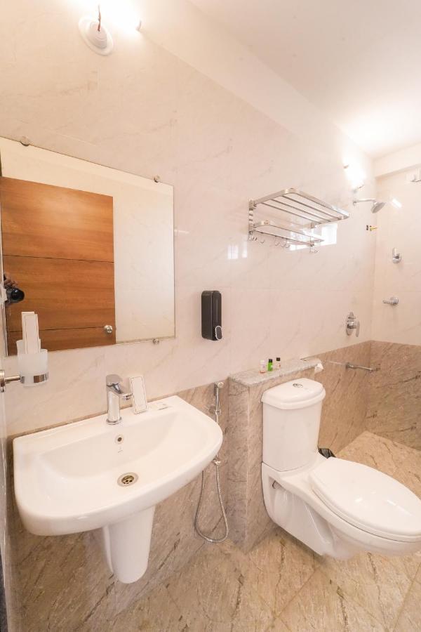 Hotel Wayfarer Porvorim Esterno foto